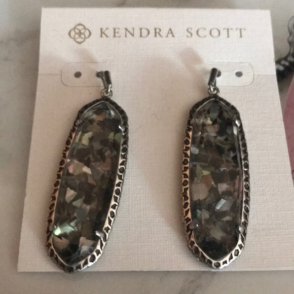 Kendra Scott Jewelry - Kendra Scott Earrings lauren crushed black mop new